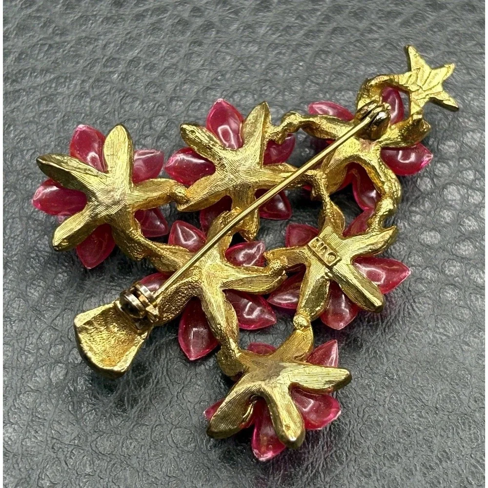LIA Lalique Pink Lucite Poinsettia Christmas Tree Brooch Gold Tone Star